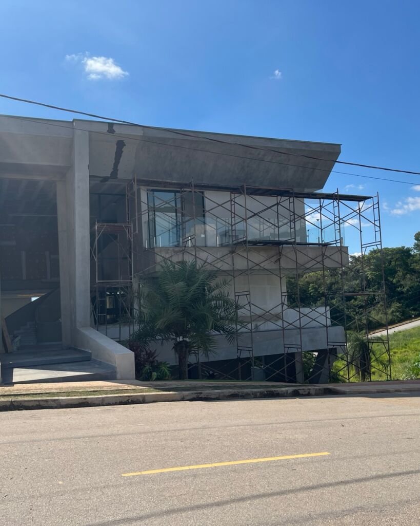 Obra Residencia - Andaime Fachadeiro 03